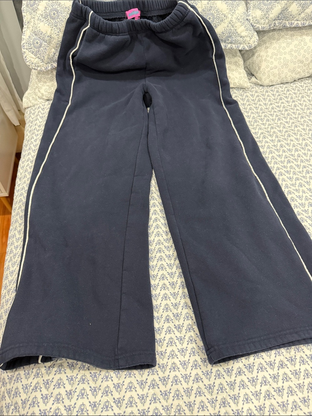 Edikted Wide Leg Pants with White Piping - Navy